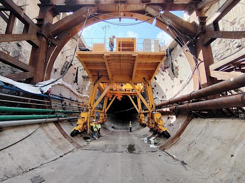 Operador de Camión Digger Derricks
